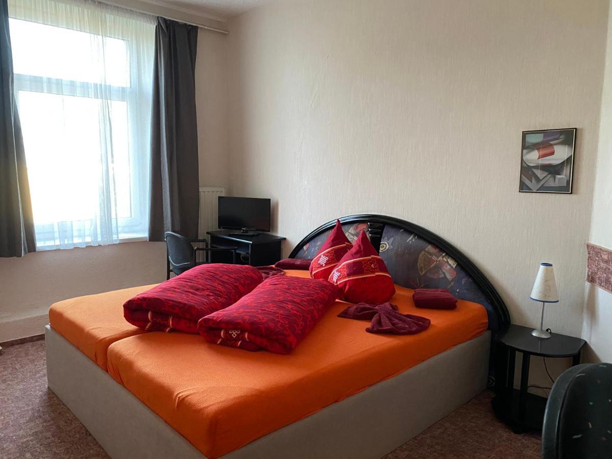 Alte Schmiede Hotel Weisswasser Ngoại thất bức ảnh